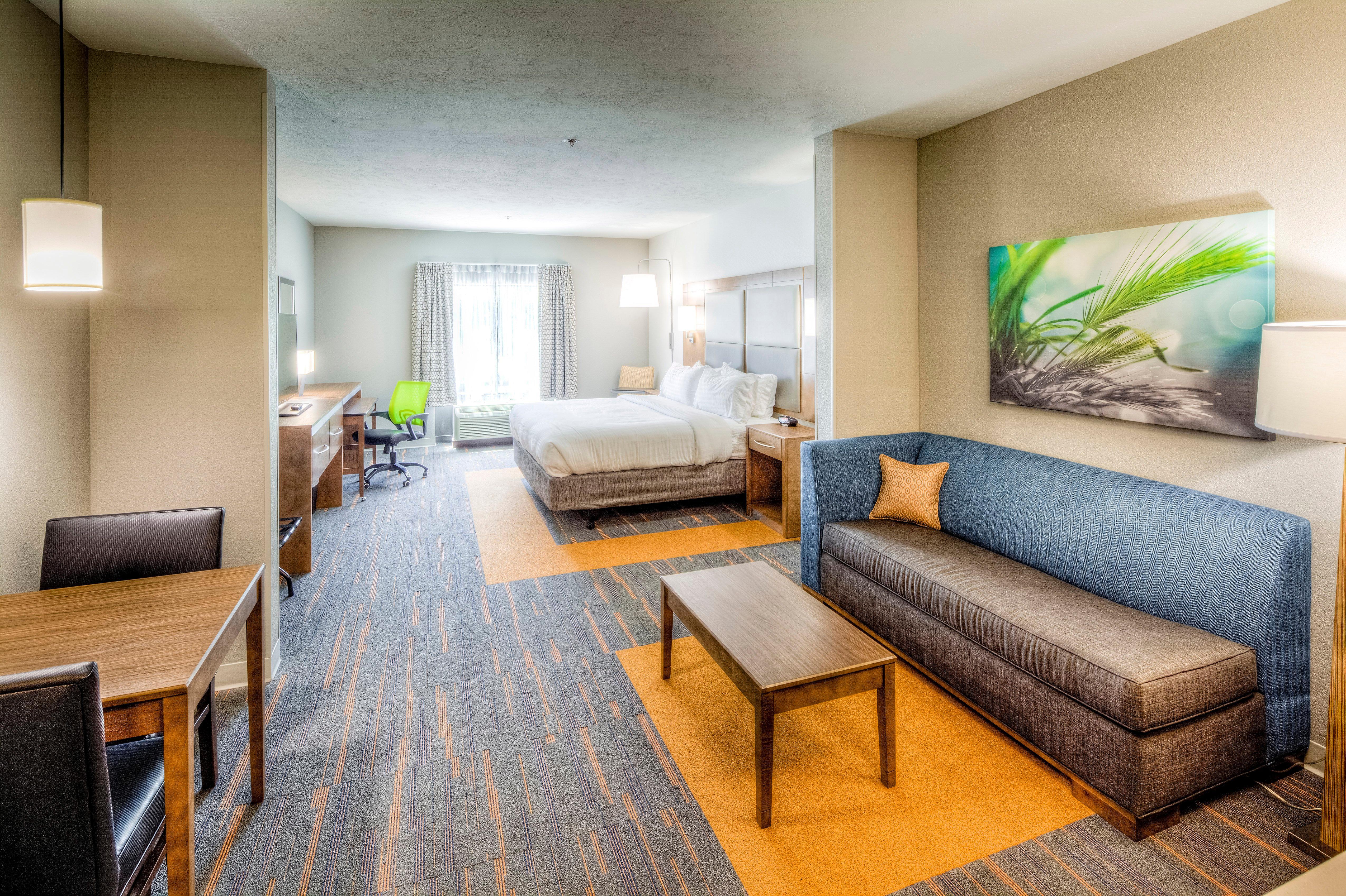 Holiday Inn Express & Suites Cleveland/Westlake By Ihg Екстериор снимка